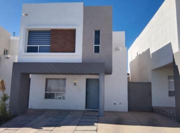 Casa de 3 habitaciones, Chihuahua · Casa en Venta en Zona Reliz, Residencial Reserva del Parque