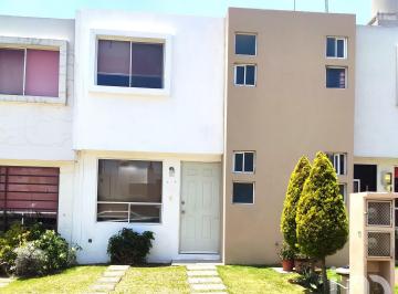 Casa de 3 habitaciones, Cuautlancingo · En Renta Casa Semiamueblada con Hab Pb, Zona Cuautlancingo, Puebla.