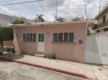 Casa de 2 habitaciones, Cuernavaca · Casa de 220 m² con 2 Recámaras en Venta en Cuernavaca, Morelos