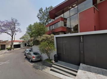 Casa de 5 habitaciones, Miguel Hidalgo · Casa de 472 m² con 5 Recámaras en Venta en Bosque de Las Lomas, Recuperación de Hipoteca, Len*s