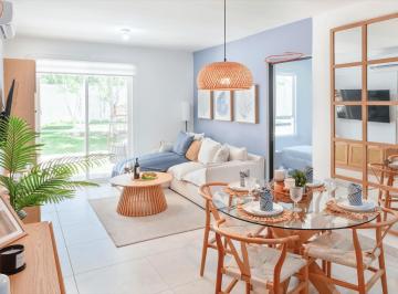 Departamento · 84m² · 2 Recámaras · 1 Estacionamiento · Departamento con Terraza en Residencial Privado en Venta Playa del Carmen