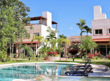 Casa · 103m² · 3 Recámaras · 2 Estacionamientos · Casa en Residencial Privado en Venta Playa del Carmen