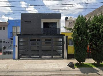 Casa de 3 habitaciones, Guadalajara · Casa en Venta en Guadalajara Jalisco Los Arrayanes Adalberto Navarro
