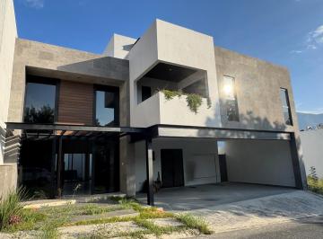 Casa · 300m² · 3 Recámaras · 3 Estacionamientos · Casa en Venta en Bosques de Las Misiones, Santiago, N. L