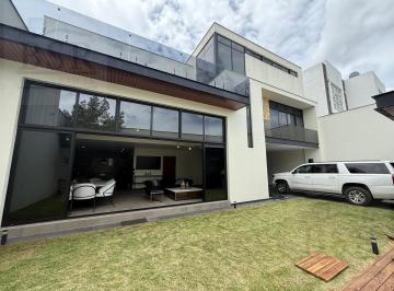 Casa en condominio · 411m² · 4 Recámaras · 4 Estacionamientos · Casa Smart en Venta en Col. Bellavista, Metepec