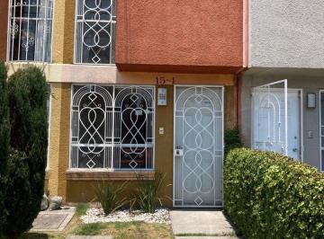 Casa de 2 habitaciones, Toluca · Casa en Venta Toluca Col. Los Héroes II