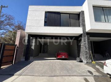 Casa · 293m² · 3 Recámaras · 2 Estacionamientos · Casa en Venta | Brisas del Vergel | Monterrey, Nl