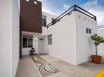 Casa de 3 habitaciones, Cuautlancingo · Casa con Recámara en Planta Baja en Cuautlancingo, Fracc Cerrado