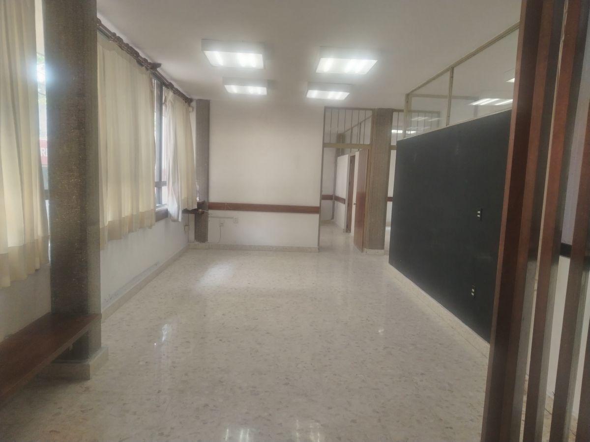Central and Spacious Ground-Floor Office