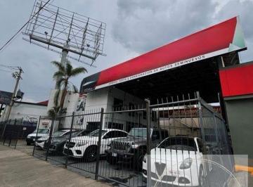 Local comercial · 632m² · 12 Estacionamientos · Traspaso de Negocio, Operando Al?