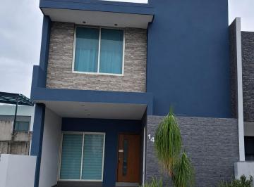 Casa · 2 Recámaras · 1 Estacionamiento · Casa en Venta