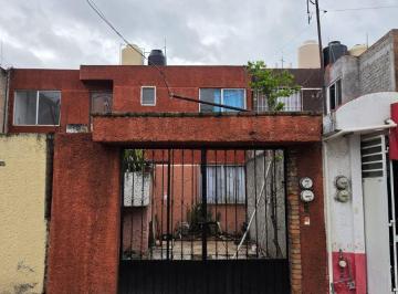 Dúplex de 2 habitaciones, Morelia · Dúplex a La Venta en Col. Mariano Michelena