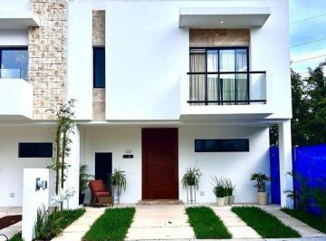 Casa de 3 habitaciones, Benito Juárez · Casa en Venta en Residencial Árbolada Cumbres, Cancún