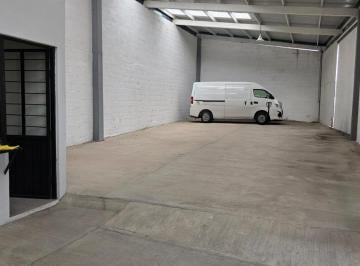 Nave industrial · 180m² · 3 Estacionamientos · Nave Industrial en Renta en Pueblo Sanctorum
