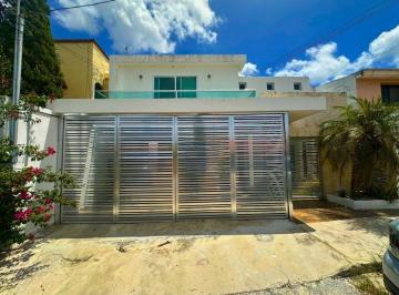 38b0b9b9399ba0589d26a5260a5a7188451b656b0b242a031d8f0e7cba10f435 · Casa en Venta Residencial Los Pinos, Al Norte de Mérida.