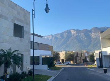 Casa en condominio de 4 habitaciones, Monterrey · Casa Condominio Zona Sur de Monterrey, Aun Lado del Club de Golf La Herradura