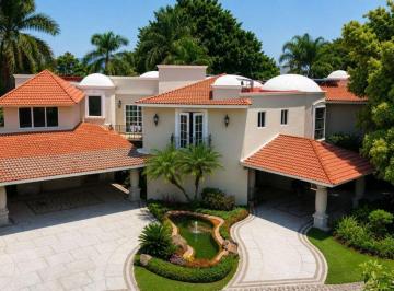 Casa en condominio de 4 habitaciones, Jiutepec · Casa en Venta La Aldea. Soumiya, Morelos