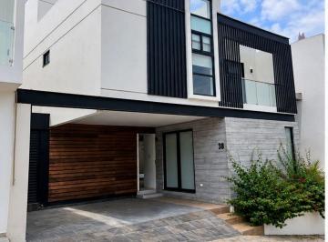 Casa de 3 habitaciones, San Andrés Cholula · Parque Lima | 3 Rec | 3,5 Baños | Cto Servicio | Moderna