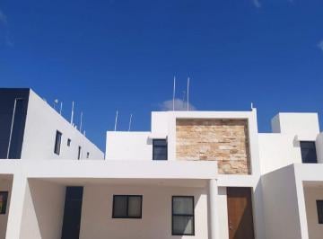 Casa de 3 habitaciones, Mérida · Casa en Renta en Privada Fontana en Santa Gertrudis Copó.