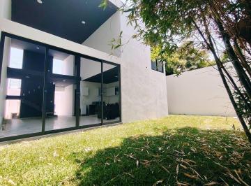 Casa · 200m² · 3 Recámaras · 2 Estacionamientos · Casa - Morelos