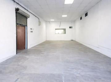 1 · Bodega en Renta con Oficina Equipada en El Centro a Unas Cuadras de Cintermex