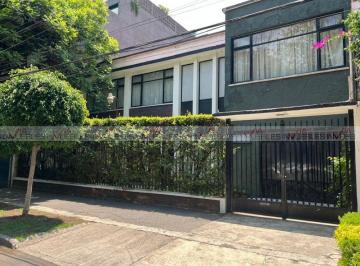 Casa · 368m² · 4 Recámaras · 2 Estacionamientos · Casa en Venta en Polanco III Sección