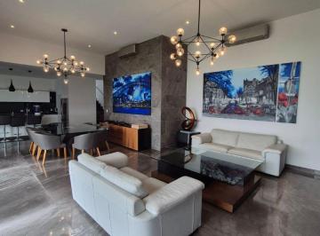 Casa de 4 habitaciones, Monterrey · Casa en Venta Lagos del Vergel Carretera Nacional