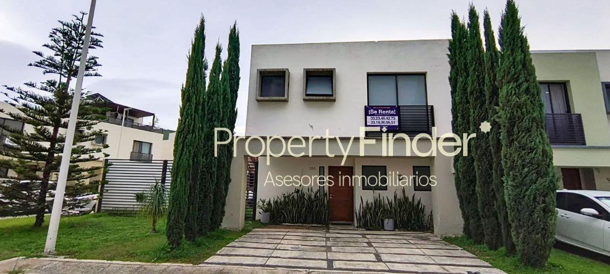 House for Rent in Adamar Within Coto with Swimming Pool