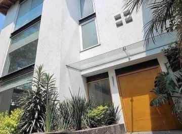 03bd3cbba4ef55a8ed81310e4f35cceadf298496fdcdb775ee5039e84a84bce1 · Casa en Venta con Gran Ubicación en Jardines de La Montaña, Tlalpan!