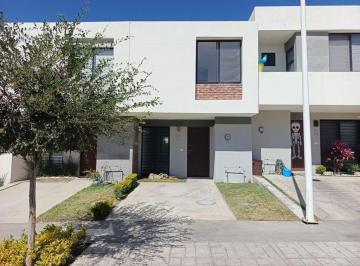 Casa en condominio · 101m² · 2 Recámaras · 1 Estacionamiento · Casa en Venta en Alva Residencial, Zapopan