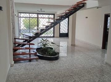 Casa de 4 habitaciones, Cuernavaca · Venta de Casa Uso de Suelo Mixto