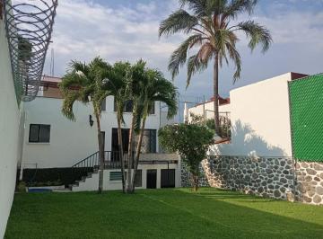 Casa de 4 habitaciones, Cuernavaca · Venta de Casa Uso de Suelo Mixto