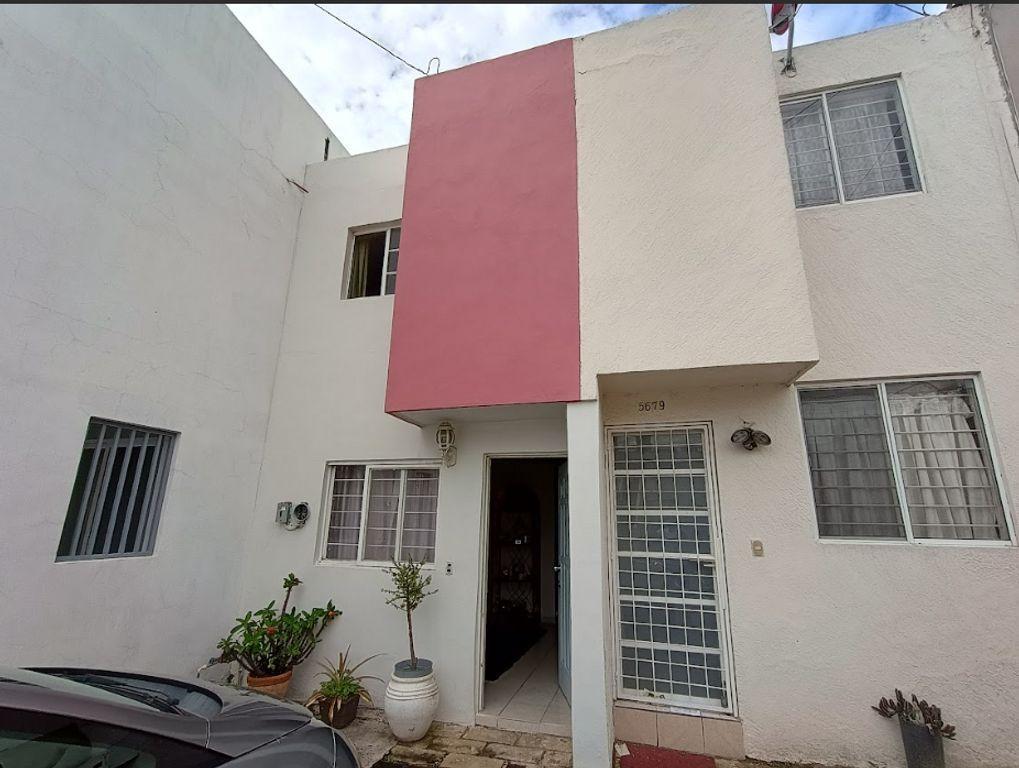 House for Sale in La Estancia, Zapopan