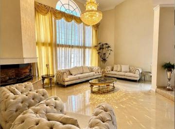 Casa de 4 habitaciones Renta MN 128,000 · Casa en Renta en Colinas de San Javier