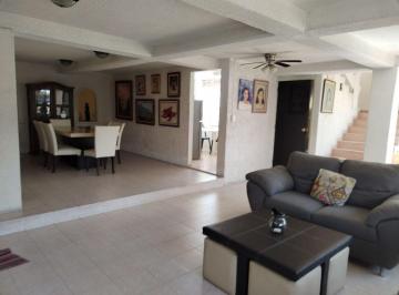 Departamento compartido de 3 habitaciones, Cuernavaca · Habitación en Roomie Solo 3 Hab