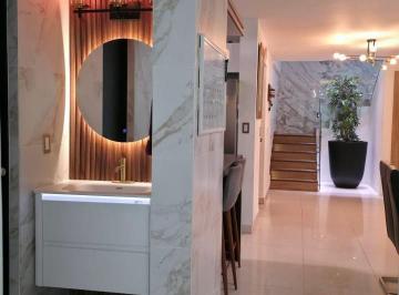 Casa · 269m² · 4 Recámaras · 5 Estacionamientos · Casa en Renta Roble San Nicolas