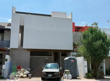 c5c365eac82be4ea089503e75e08bd146c6e24c8d4effbe3c59f76f1d142b5a6 · Preventa: Estrena Casa con Diseño Flexible y Estilo Moderno en El Refugio