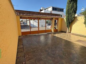 af73f6cb0598b4537a94accaa25efbcff3c86328809d13efae503231e0dfbbe1 · Casa en Venta Casa en Milenio III Excelente Ubicación
