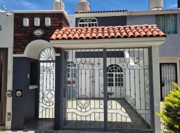 94387b98590f3ee97dc1deff08a25366a00ff366d3d3ecbd8e4c605664d063ee · Casa en Venta Fracc. Valle Escondido