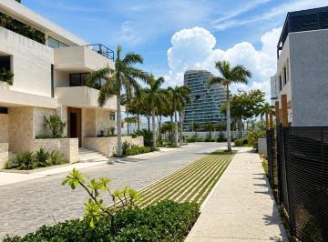 Terreno / Lote · 321m² · Venta de Terreno en Puerto Cancún