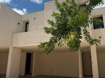 Casa de 3 habitaciones, Mérida · Townhouse en Venta de Entrega Inmediata en Dzityá, Mérida