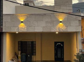 Casa de 2 habitaciones, Monterrey · Casa en Venta Villa Las Fuentes