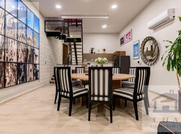 Casa · 360m² · 6 Recámaras · 2 Estacionamientos · Casa en Roma Sur