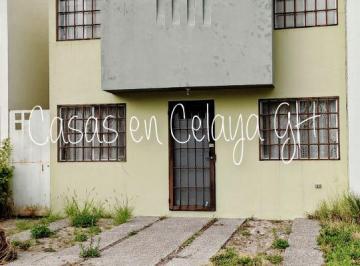 Casa de 3 habitaciones, Celaya · Linda Casa en Renta en Privada "Rinconada Álamos"