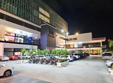 fc2010cafb2f238d0bed14a4859230eb70d4fcdc85fc03befe3ac6973588e14d · Local Comercial Remodelado · Renta · Av 135 · Polígono Sur · Master Plaza