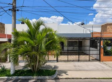 Casa de 3 habitaciones, Guadalajara · Casa en Venta en Residencial Victoria, Guadalajara, Jalisco.