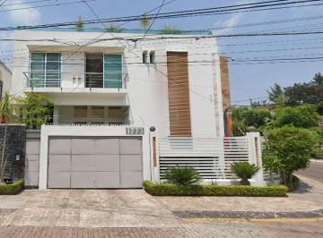 Casa de 6 habitaciones, San Pedro Tlaquepaque · Casa en Venta en Vista Al Atardecer Tlaquepaque