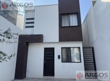 Casa · 3 Recámaras · 2 Estacionamientos · Casa en Bosques de Huinala