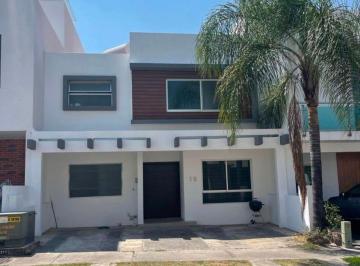 Casa de 4 habitaciones, Zapopan · Casa en Venta en La Cima - Coto I - 19