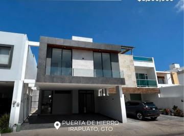 Casa · 280m² · 4 Recámaras · 3 Estacionamientos · Casa en Venta Puerta de Hierro Irapuato, Gto